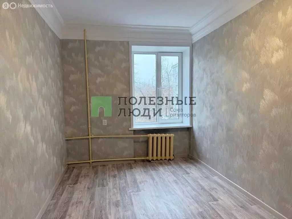 1к в 9-комнатной квартире (13.7 м) - Фото 1