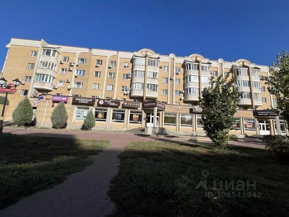 2-к кв. Тамбовская область, Тамбов Красная ул., 6 (65.7 м) - Фото 0