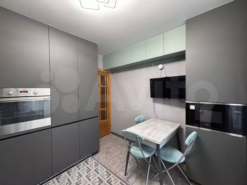 3-к. квартира, 80 м, 3/9 эт. - Фото 0