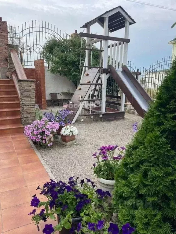 Дом в Крым, Феодосия городской округ, Курортное пгт ул. Дружбы (209 м) - Фото 1