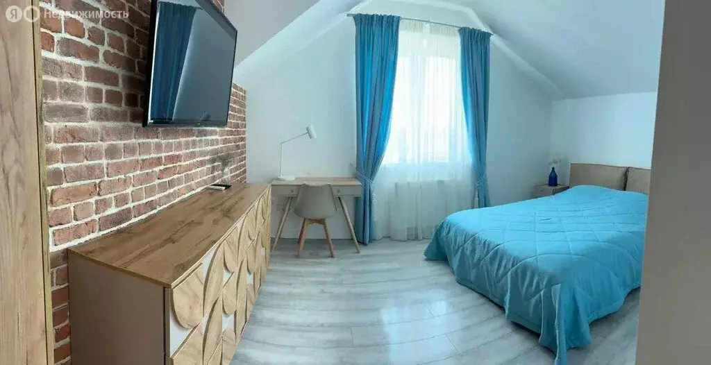 2-комнатная квартира: посёлок городского типа Янтарный, улица ... - Фото 1