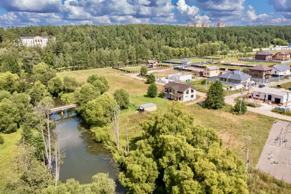 Участок в Московская область, Домодедово городской округ, д. ... - Фото 1