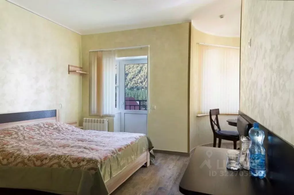 Комната Кабардино-Балкария, Эльбрусский район, с. Терскол ул. ... - Фото 1