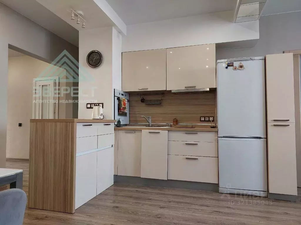 2-к кв. Хакасия, Абакан ул. Кирова, 122 (68.3 м) - Фото 0