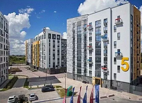 3-к кв. Брянская область, Брянск ул. Ильи Иванова, 5 (71.0 м) - Фото 1