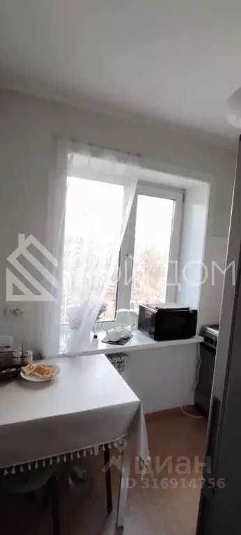 3-к кв. Сахалинская область, Южно-Сахалинск Амурская ул., 94 (58.0 м) - Фото 1