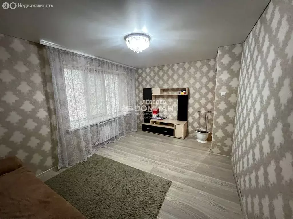 3-комнатная квартира: Новочеркасск, Коммунальная улица, 7 (56.6 м) - Фото 1