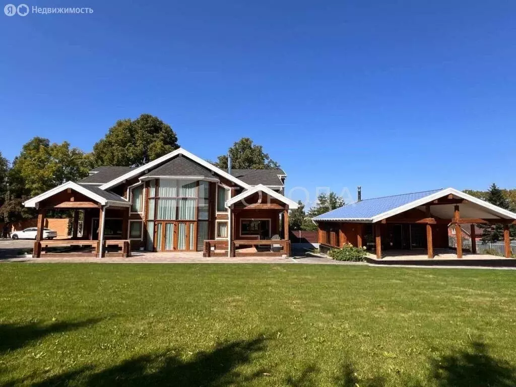 Дом в Владивосток, улица Короленко, 3 (286 м) - Фото 1