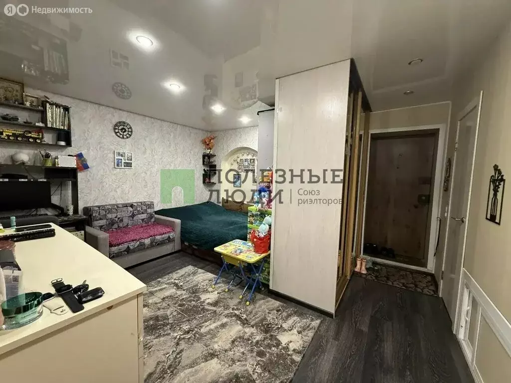 Квартира-студия: Красноярск, Парашютная улица, 21 (25.9 м) - Фото 2