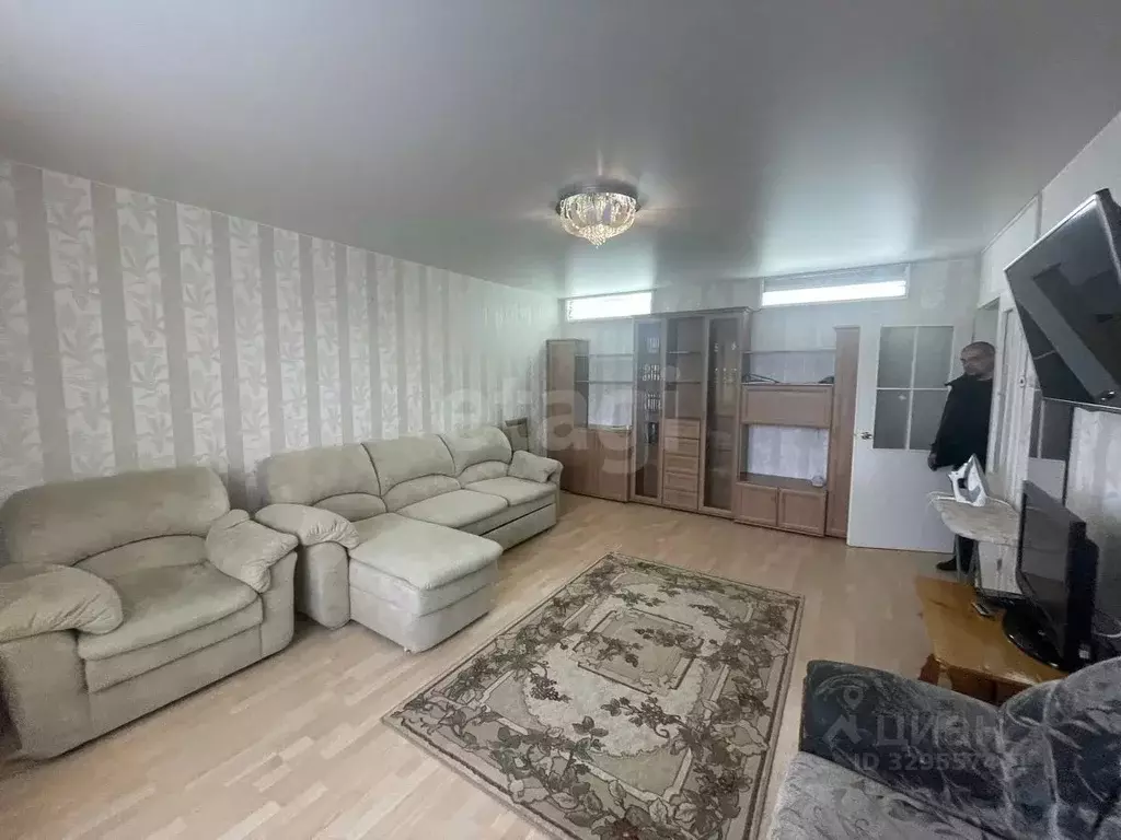 1-к кв. Ямало-Ненецкий АО, Салехард ул. Губкина, 1 (54.3 м) - Фото 1
