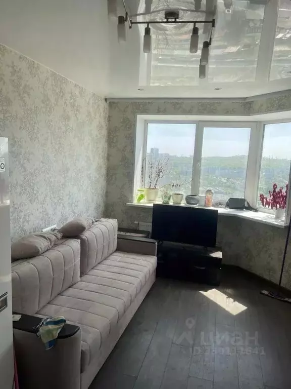 2-к кв. Приморский край, Владивосток ул. Нейбута, 8 (46.0 м) - Фото 2