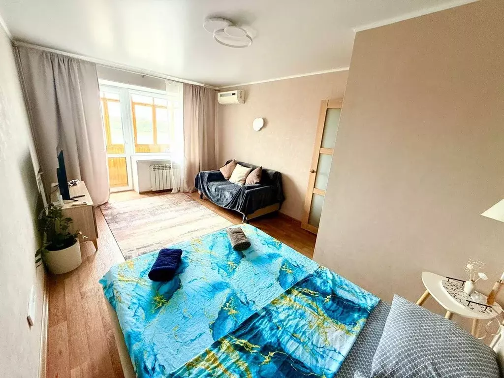 1-к кв. Омская область, Омск наб. Иртышская, 12 (35.0 м) - Фото 0