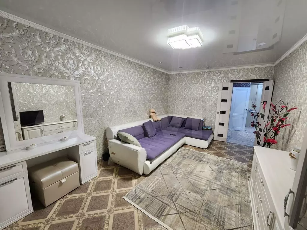 2-к. квартира, 60 м, 5/5 эт. - Фото 1