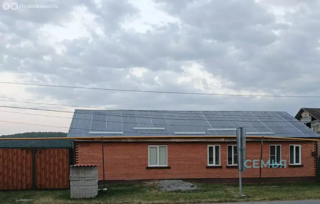 Дом в Средний Урух, улица Дабе Мамсурова, 29А (100 м) - Фото 2