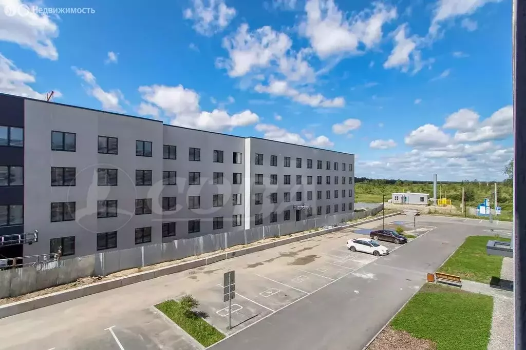 3-комнатная квартира: Горьковка, Светлая улица, 10к1 (72 м) - Фото 1