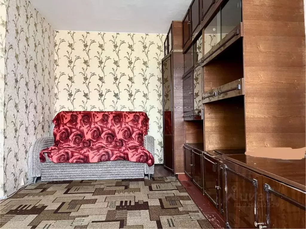 1-к кв. Псковская область, Остров Строитель мкр, 6 (32.5 м) - Фото 2