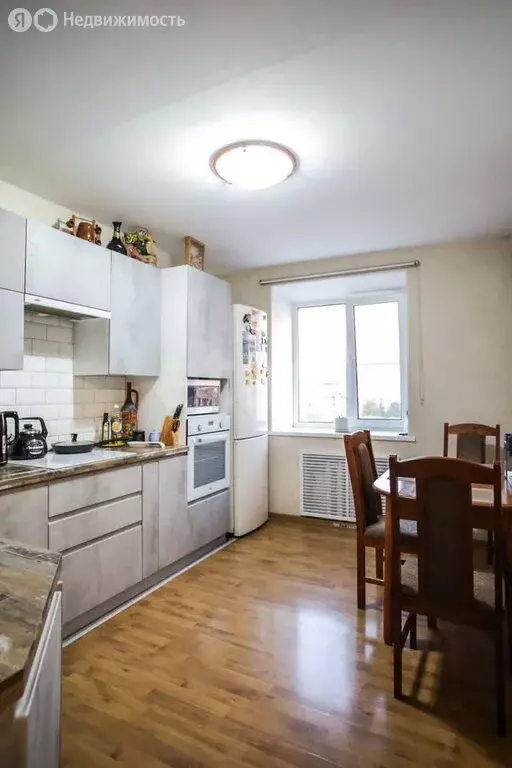 2-комнатная квартира: Череповец, проспект Победы, 183 (90.2 м) - Фото 0