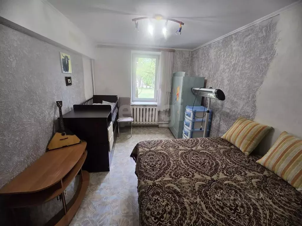 2-к кв. Крым, Сакский район, с. Крымское ул. Парковая (50.8 м) - Фото 0