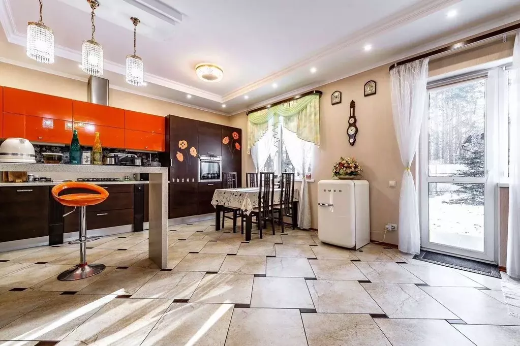 Дом в Ленинградская область, Всеволожск пер. Лиственный, 5 (152 м) - Фото 1