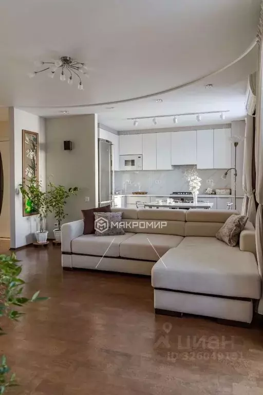 4-к кв. Кировская область, Киров ул. Воровского, 72б (259.0 м) - Фото 1