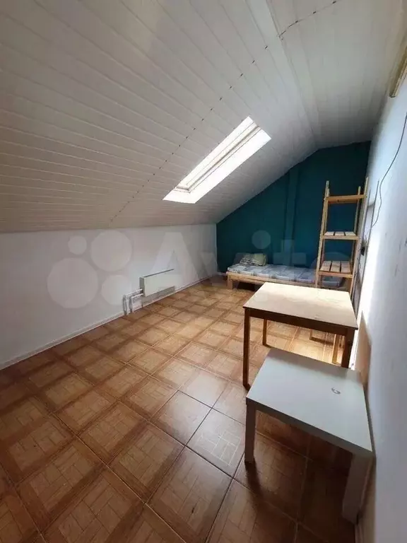 Комната 20 м в 4-к., 4/4 эт. - Фото 1