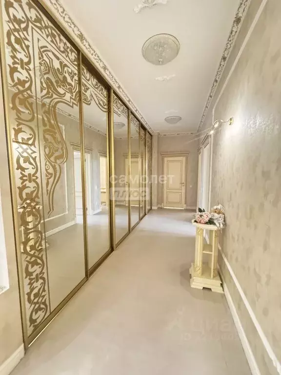 4-к кв. Ханты-Мансийский АО, Сургут Университетская ул., 9 (136.2 м) - Фото 2