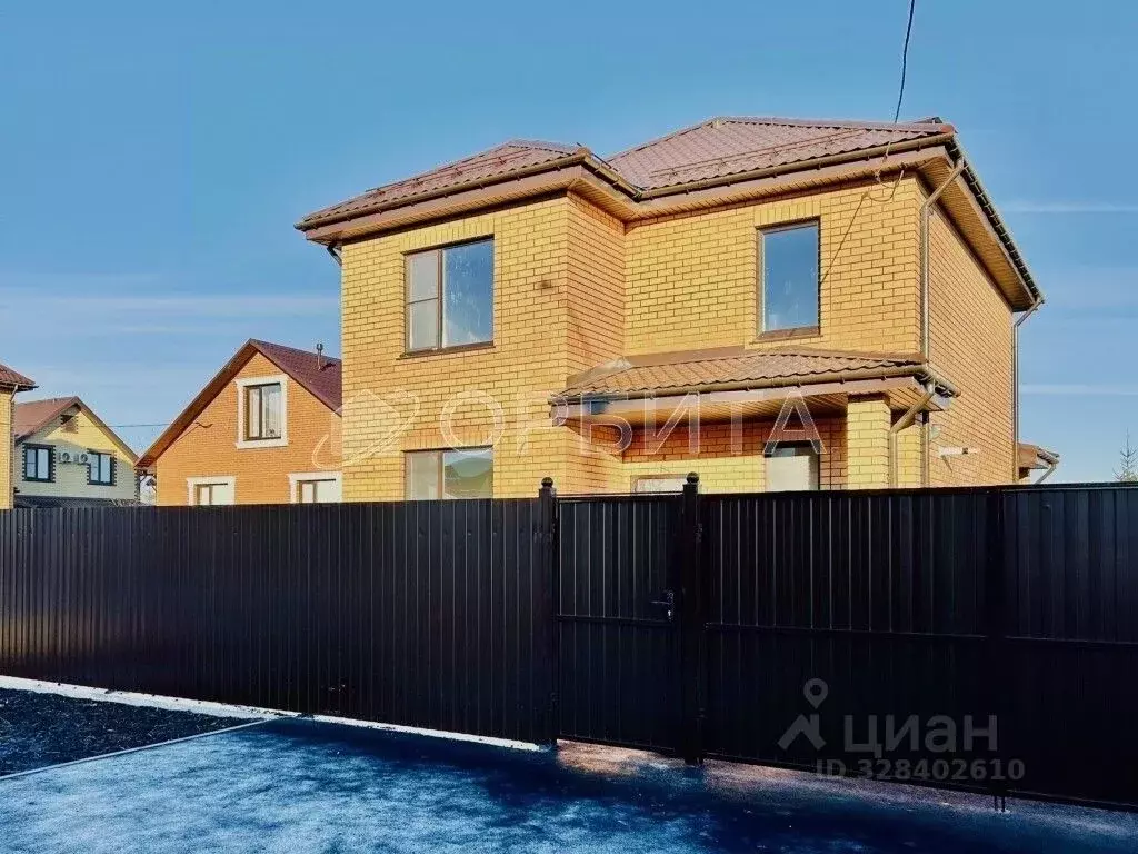 Дом в Тюменская область, Тюмень Центральная пл. (127 м) - Фото 1