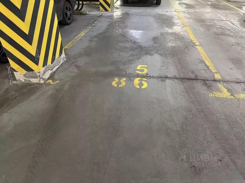 Гараж в Санкт-Петербург Яхтенная ул., 34 (13 м) - Фото 0