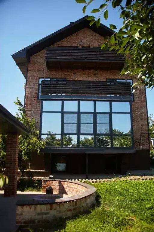 Дом в Ростовская область, Аксай ул. 8 Марта, 23 (230 м) - Фото 1