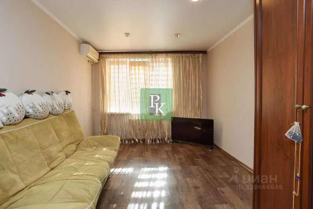 2-к кв. Севастополь ул. Лизы Чайкиной, 76 (53.3 м) - Фото 2