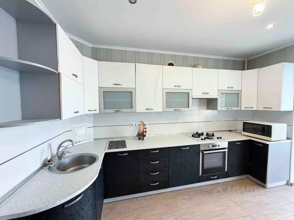 3-к кв. Крым, Симферополь ул. Камская, 37 (81.6 м) - Фото 2