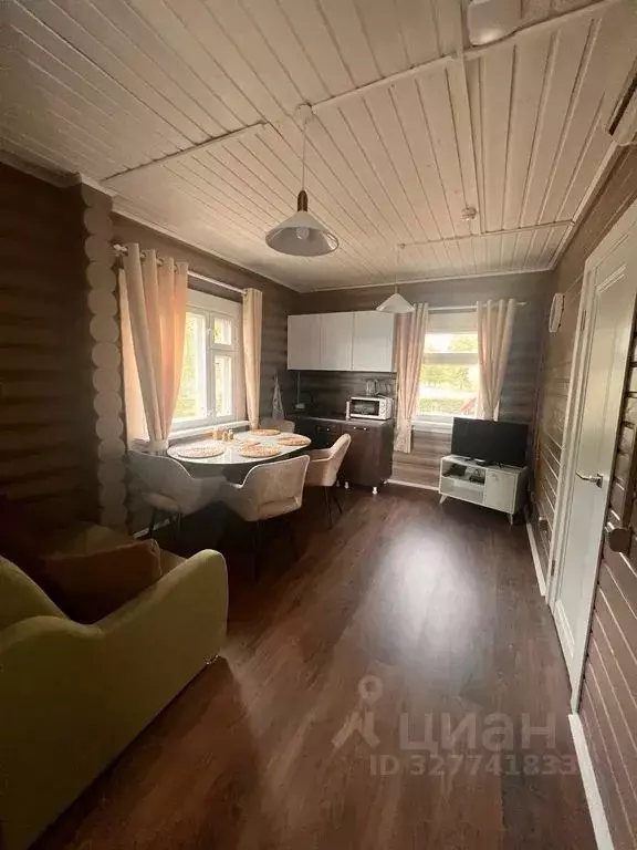 Дом в Астраханская область, Астрахань Рыбацкая ул. (42 м) - Фото 2