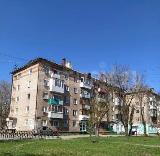 Комната 12,6 м в 5-к., 2/5 эт. - Фото 0