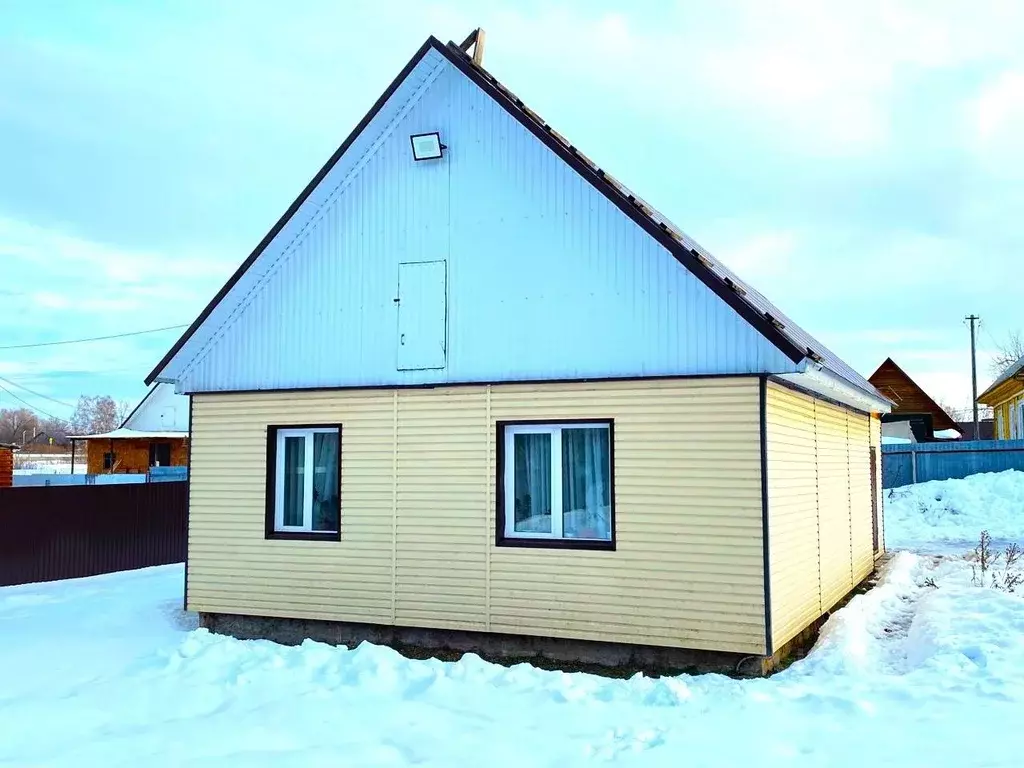 Дом в Башкортостан, Иглинский сельсовет, с. Иглино пер. Речной (60 м) - Фото 0