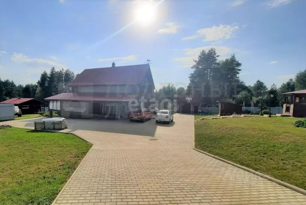 Дом в Новгородская область, Валдайский район, Рощинское с/пос, д. ... - Фото 1