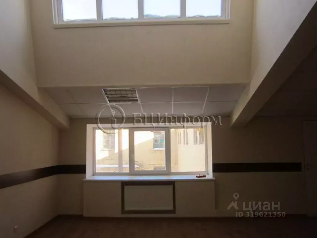 Офис в Санкт-Петербург 5-я Васильевского острова линия, 70 (43 м) - Фото 1