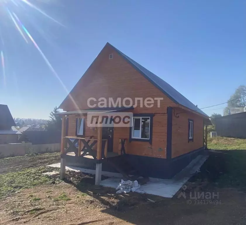 Дом в Башкортостан, с. Иглино ул. Гагарина (90 м) - Фото 1