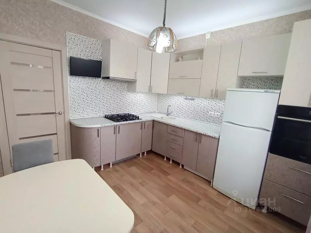 2-к кв. Оренбургская область, Оренбург Беляевская ул., 15 (55.1 м) - Фото 1