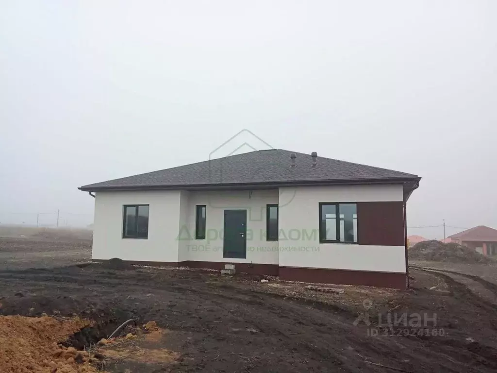 Коттедж в Белгородская область, Старооскольский городской округ, с. ... - Фото 0