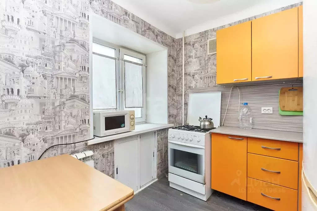 2-к кв. Тюменская область, Тюмень Рижская ул., 70 (40.7 м) - Фото 1