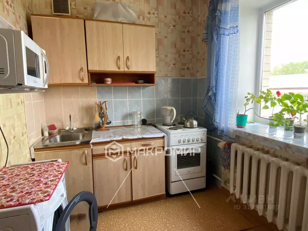3-к кв. Пермский край, Кунгур ул. Гоголя, 2 (63.6 м) - Фото 0