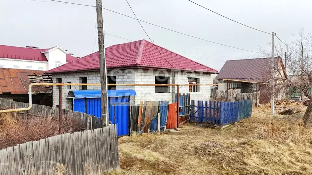 Дом в Челябинская область, Касли Партизанская ул. (150 м) - Фото 1