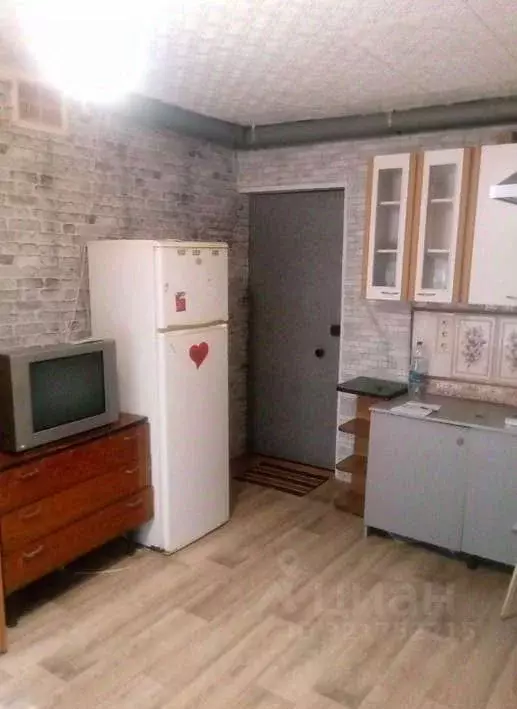 1-к кв. Белгородская область, Старый Оскол Интернациональный мкр, 12 ... - Фото 0