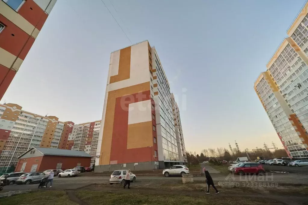 3-к кв. Кемеровская область, Кемерово ул. Серебряный Бор, 27 (82.8 м) - Фото 2