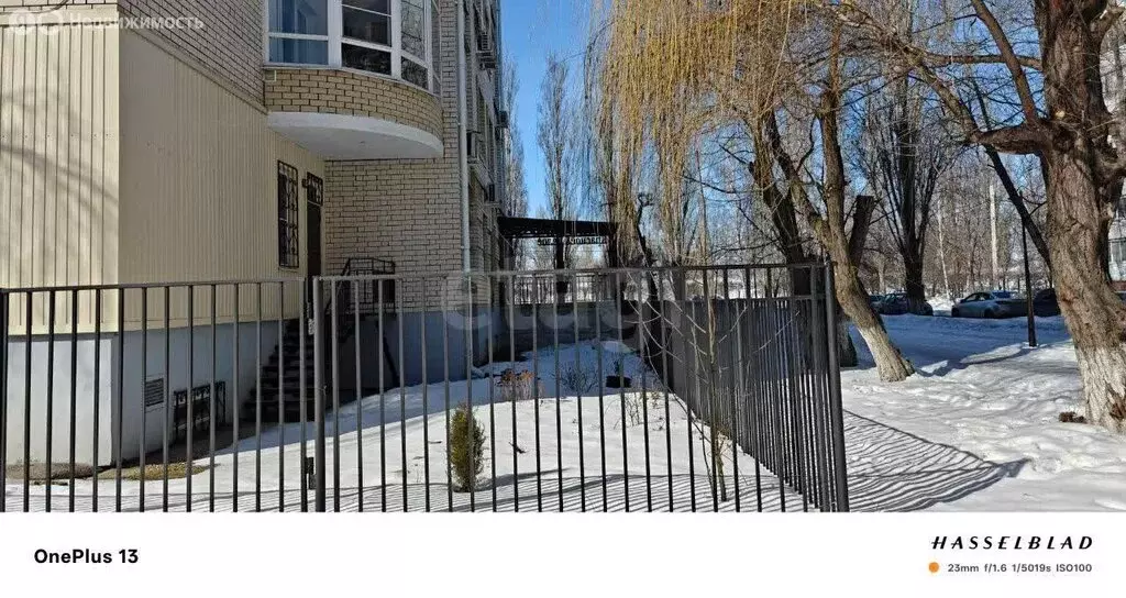 3-комнатная квартира: Балаково, улица Набережная Леонова, 71 (109.8 м) - Фото 2