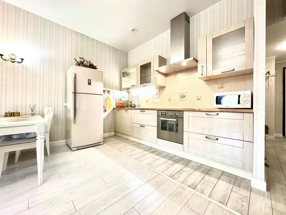 Квартира, 2 комнаты, 72 м - Фото 1