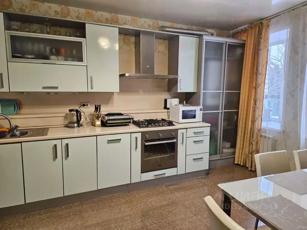 2-к кв. Костромская область, Кострома ул. Стопани, 42 (80.0 м) - Фото 1