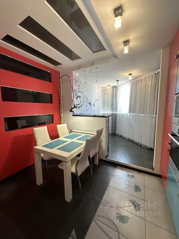 2-к кв. Тульская область, Тула ул. Михеева, 31 (80.0 м) - Фото 1