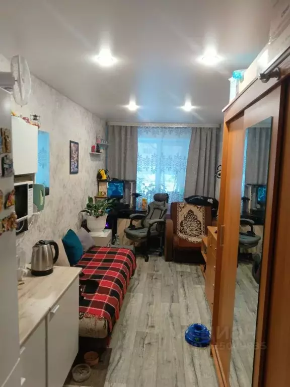 Комната Омская область, Омск просп. Мира, 23А (13.0 м) - Фото 1