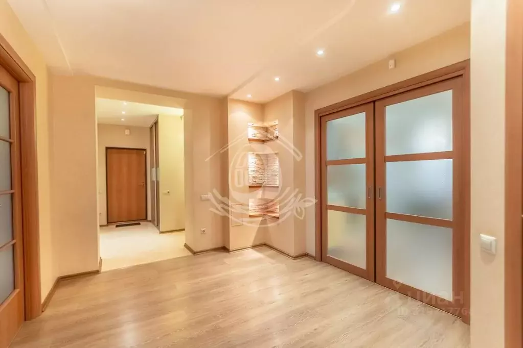 3-к кв. Алтайский край, Барнаул ул. Антона Петрова, 247В (92.0 м) - Фото 0